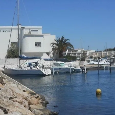 Marina Proche *